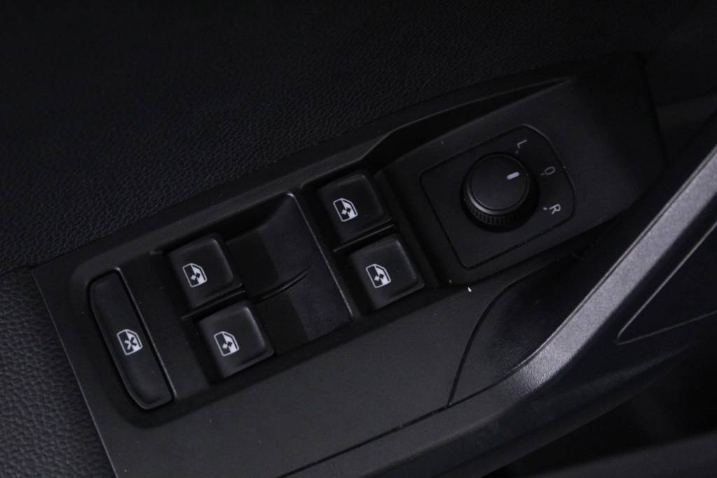seat-ibiza-2023-gasolina-999cc