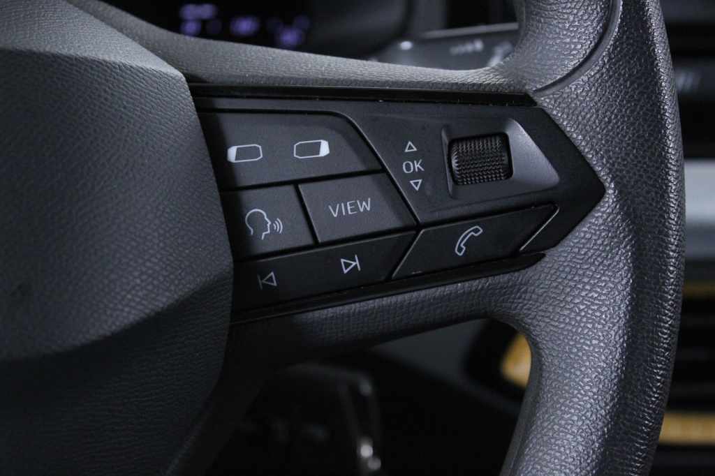 seat-ibiza-2023-gasolina-999cc