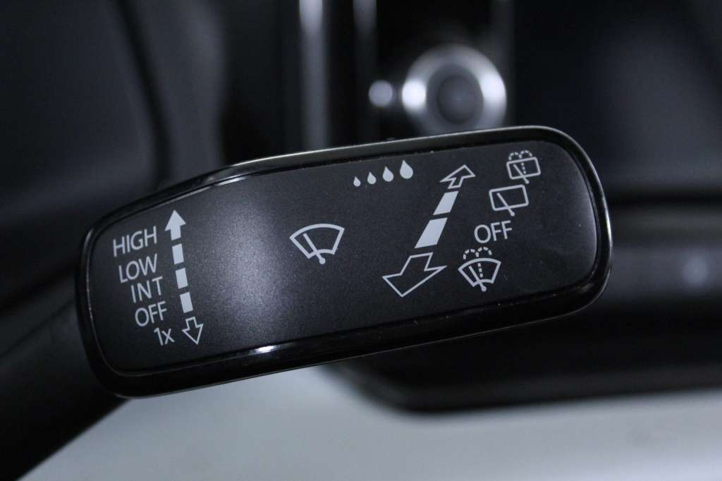 seat-ibiza-2023-gasolina-999cc