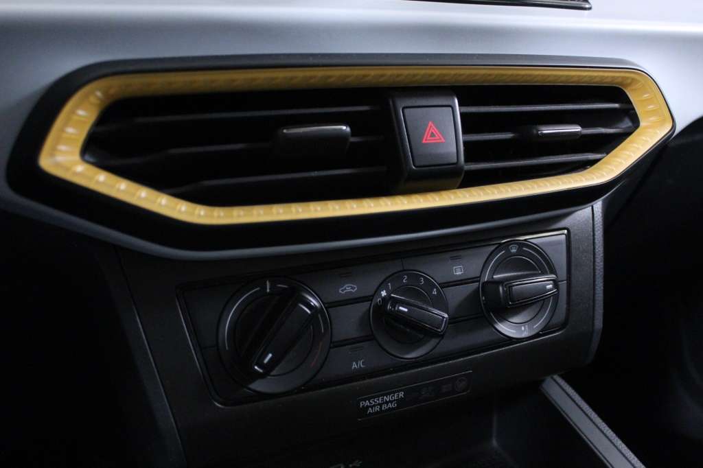 seat-ibiza-2023-gasolina-999cc