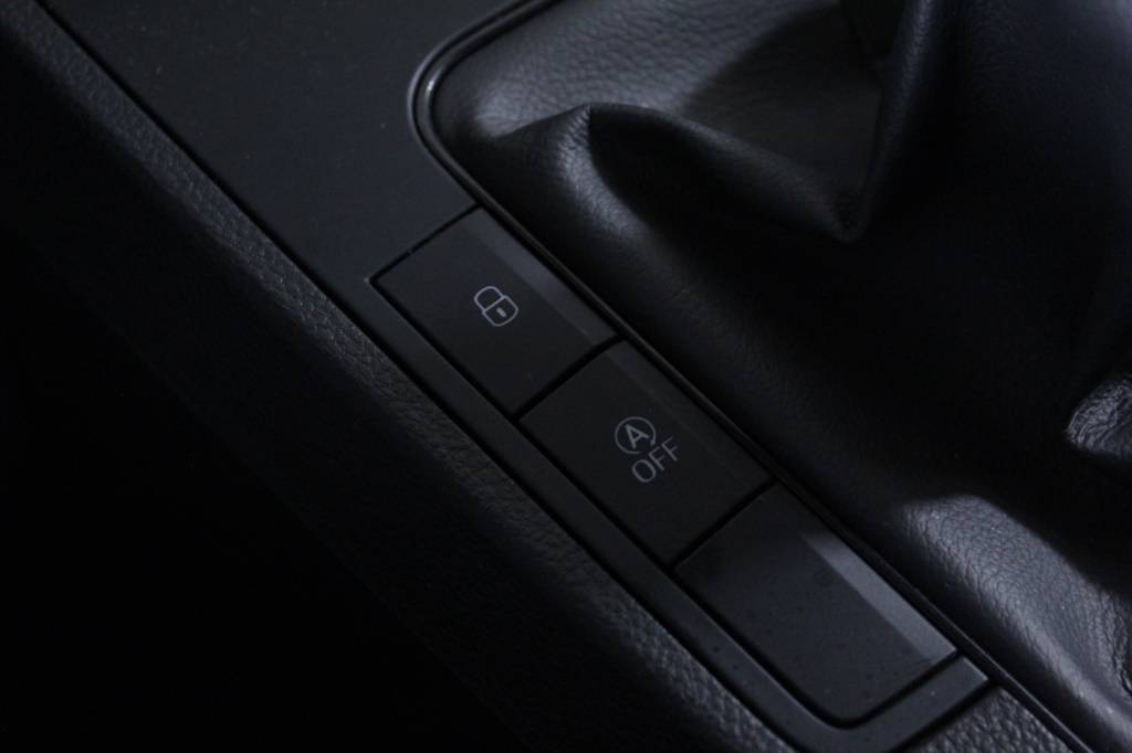 seat-ibiza-2023-gasolina-999cc