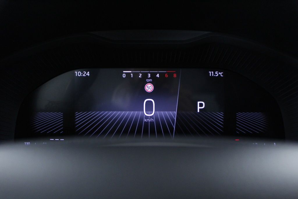 skoda-scala-2024-gasolina-999cc
