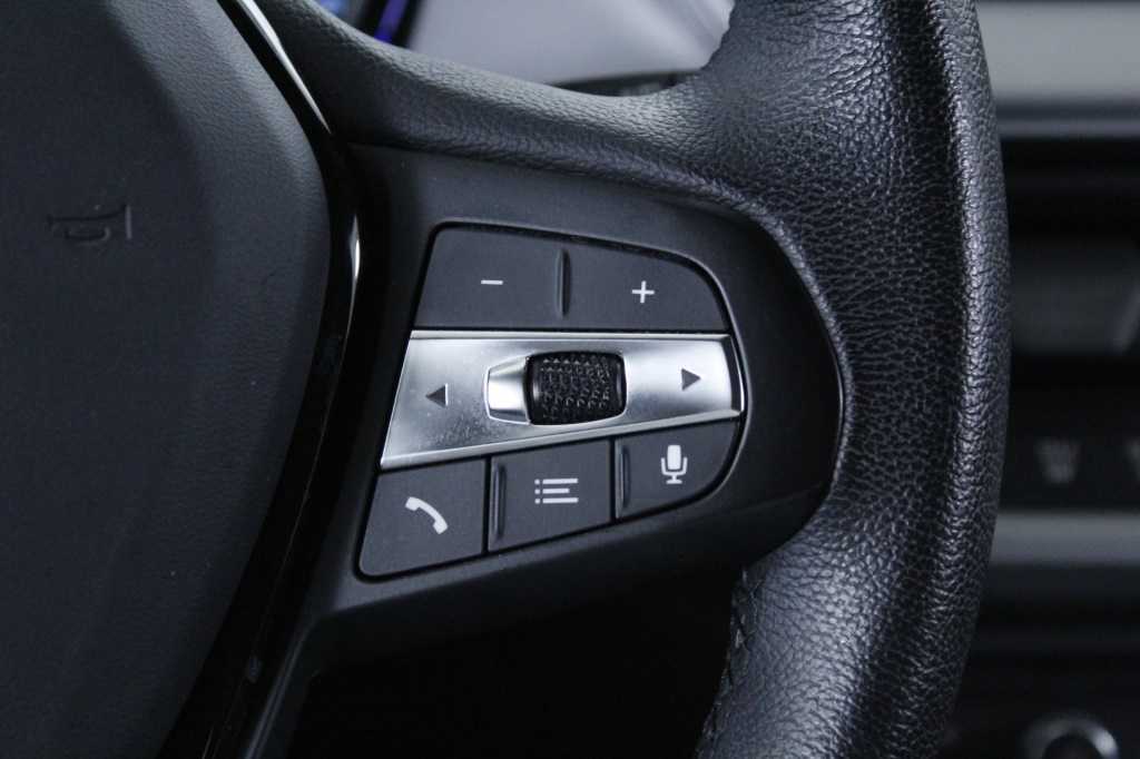 bmw-serie-1-2021-diesel-1496cc