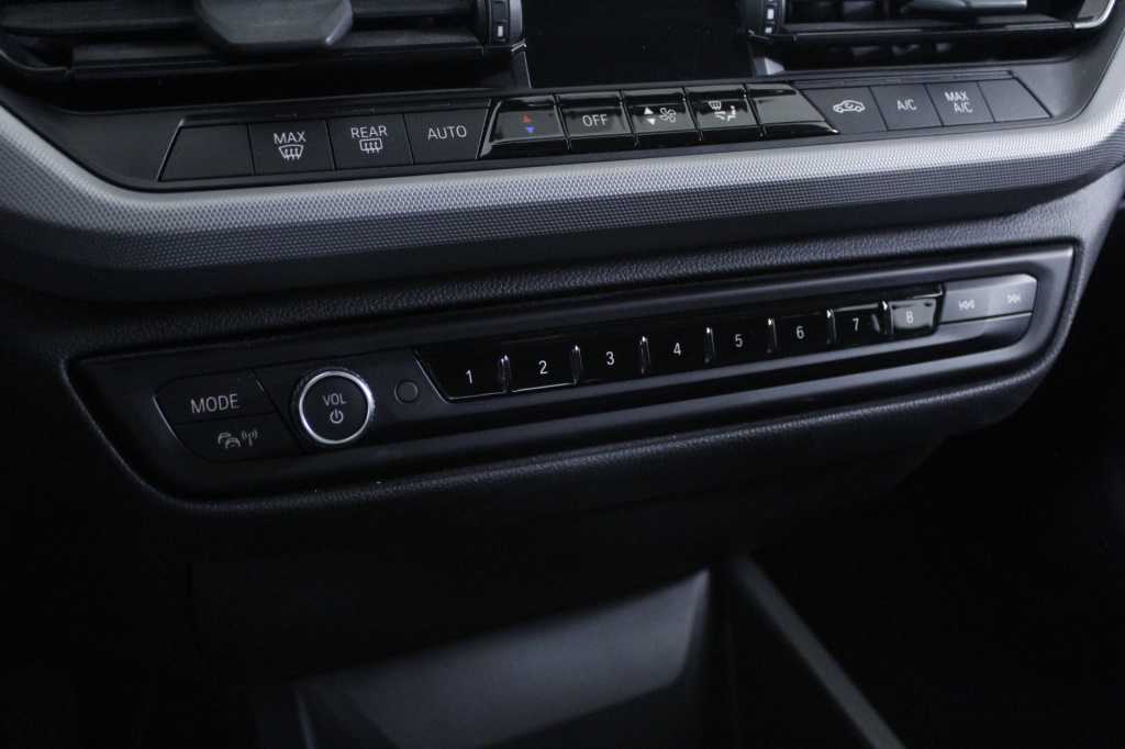 bmw-serie-1-2021-diesel-1496cc
