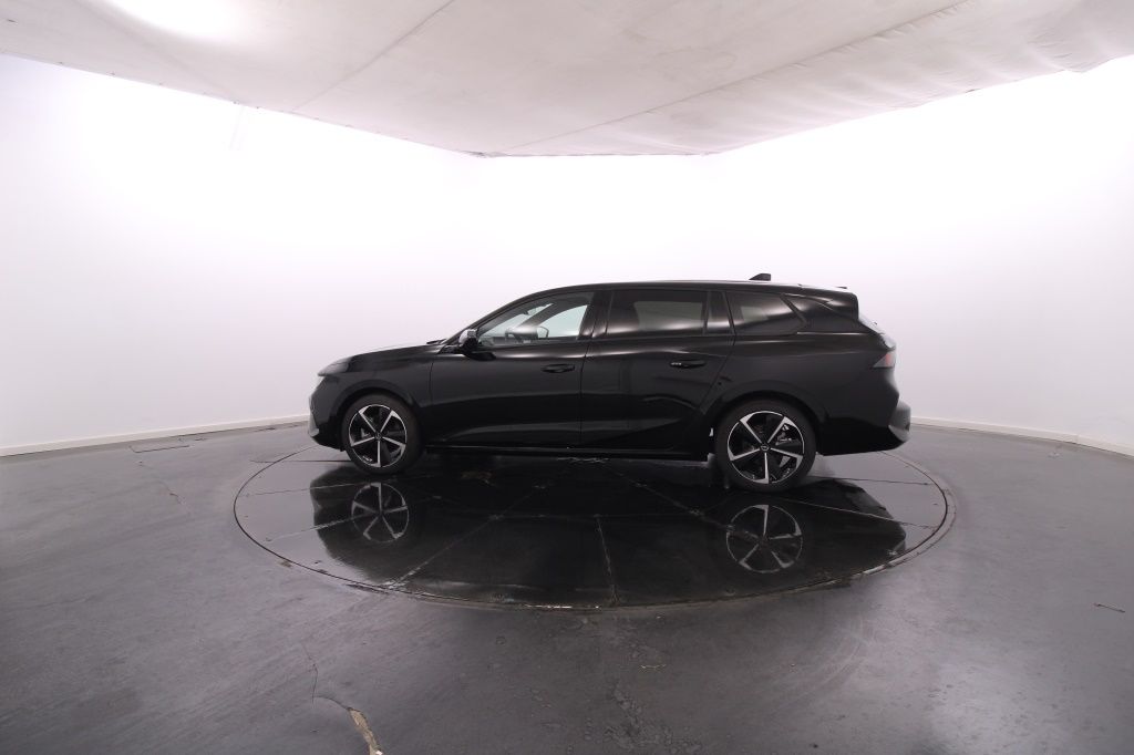 opel-astra-sport-tourer-2025-hibrido-1199cc