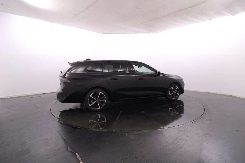 opel-astra-sport-tourer-2025-hibrido-1199cc