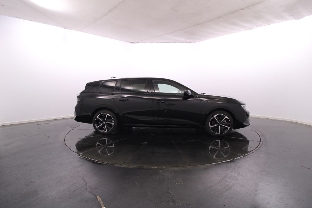 opel-astra-sport-tourer-2025-hibrido-1199cc