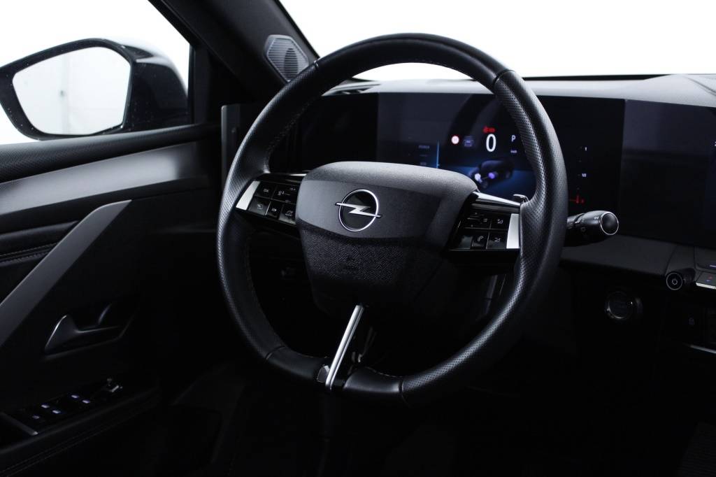 opel-astra-sport-tourer-2025-hibrido-1199cc