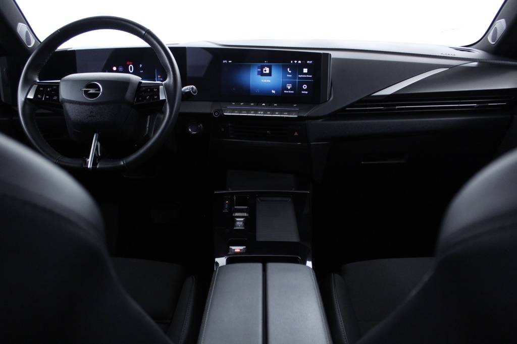 opel-astra-sport-tourer-2025-hibrido-1199cc