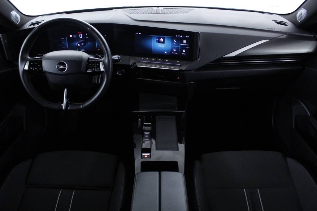opel-astra-sport-tourer-2025-hibrido-1199cc