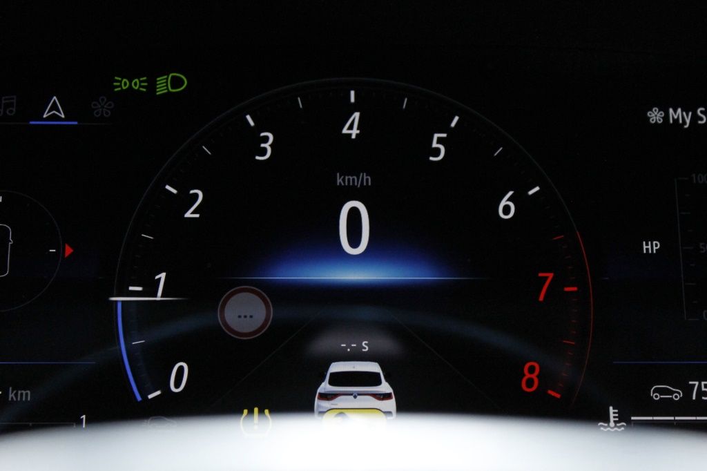 renault-arkana-2023-hibrido-1332cc