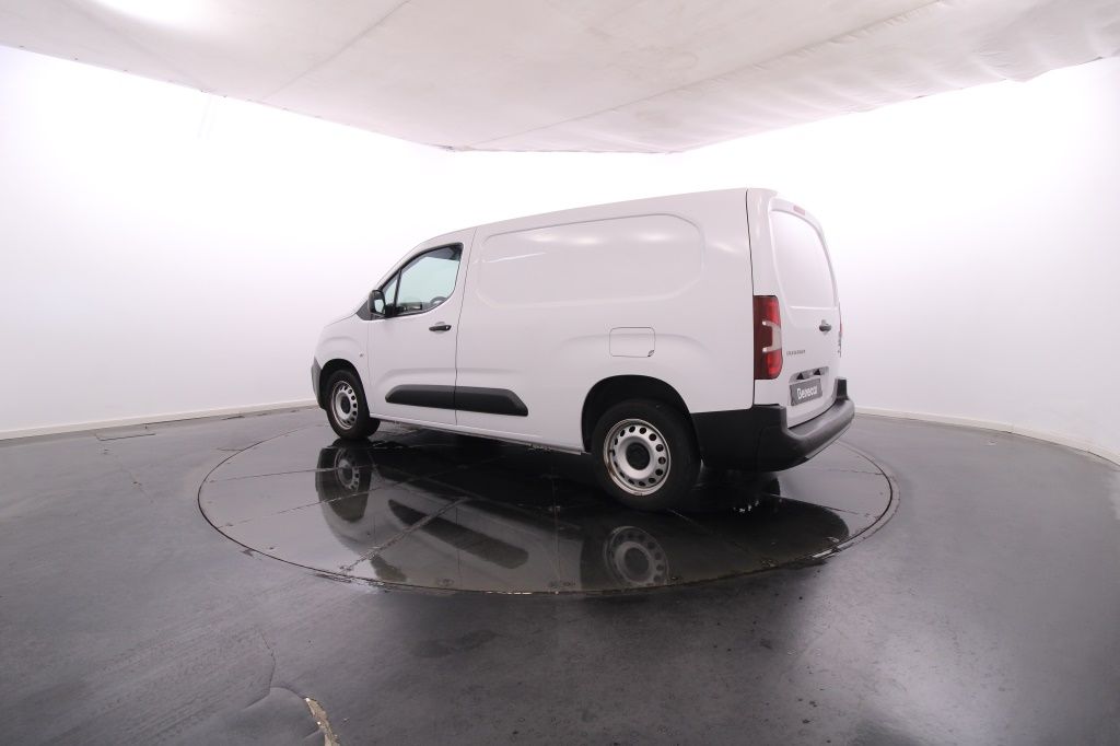 citroen-berlingo-2024-diesel-1499cc