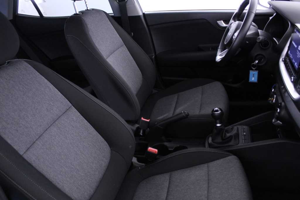 kia-stonic-2024-gasolina-1197cc