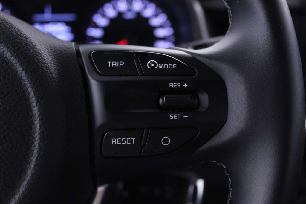 kia-stonic-2024-gasolina-1197cc
