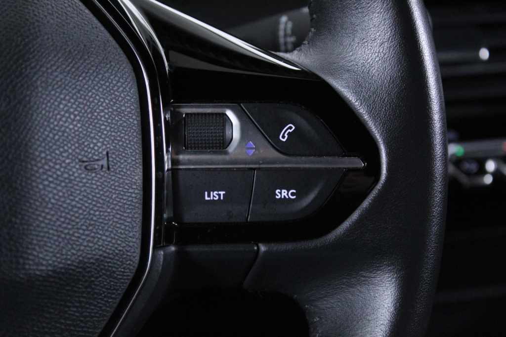peugeot-2008-2024-gasolina-1199cc