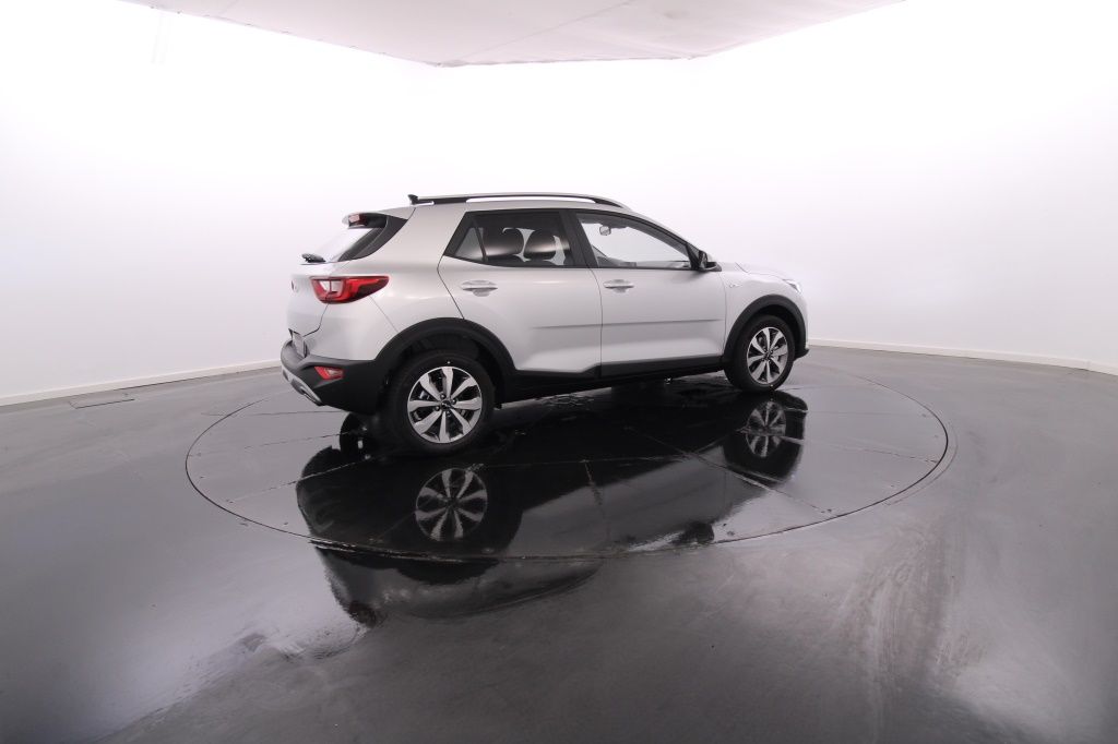 kia-stonic-2024-gasolina-1197cc