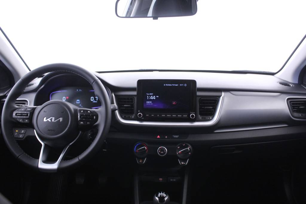 kia-stonic-2024-gasolina-1197cc
