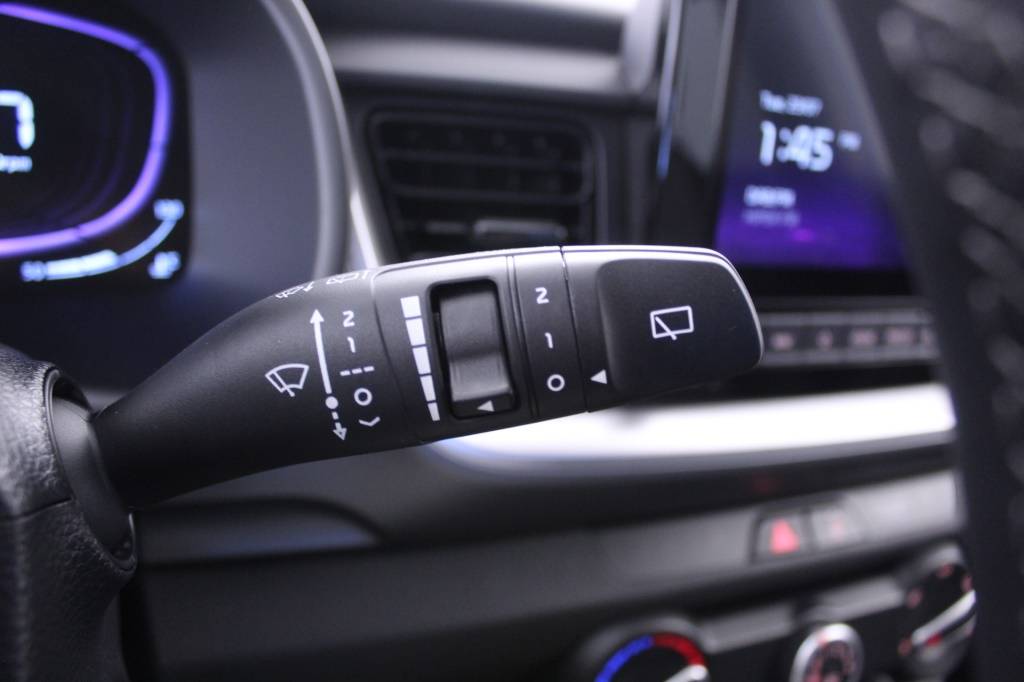 kia-stonic-2024-gasolina-1197cc