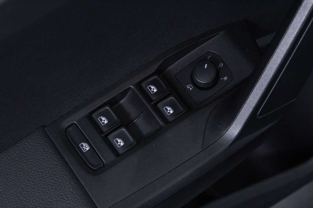 seat-ibiza-2024-gasolina-999cc