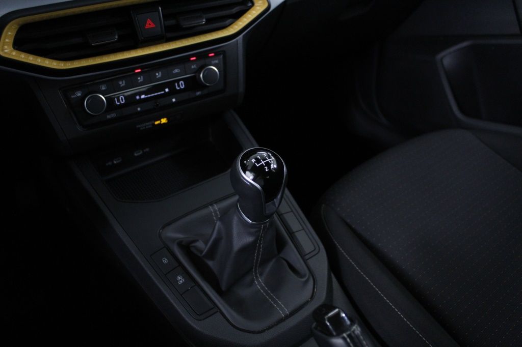 seat-ibiza-2024-gasolina-999cc