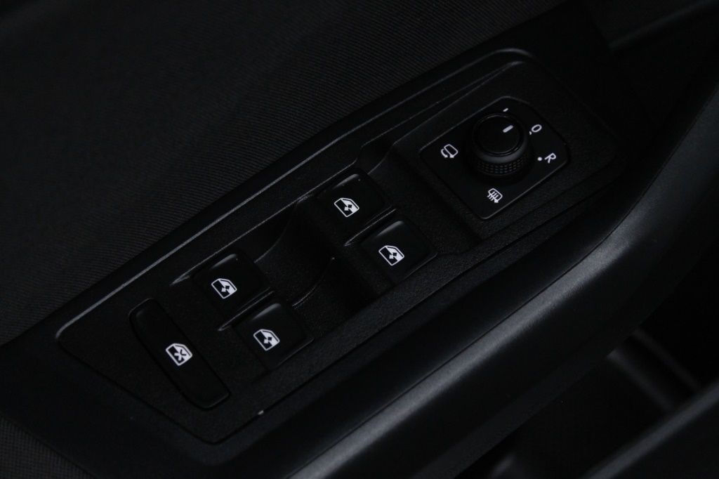 volkswagen-t-roc-2025-gasolina-999cc