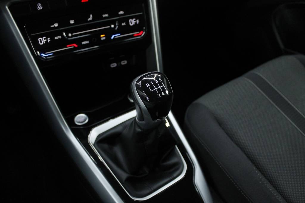volkswagen-t-roc-2025-gasolina-999cc