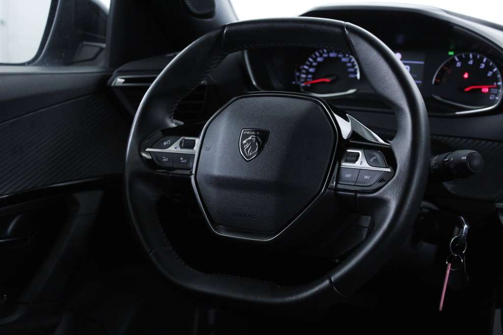 peugeot-2008-2024-gasolina-1199cc