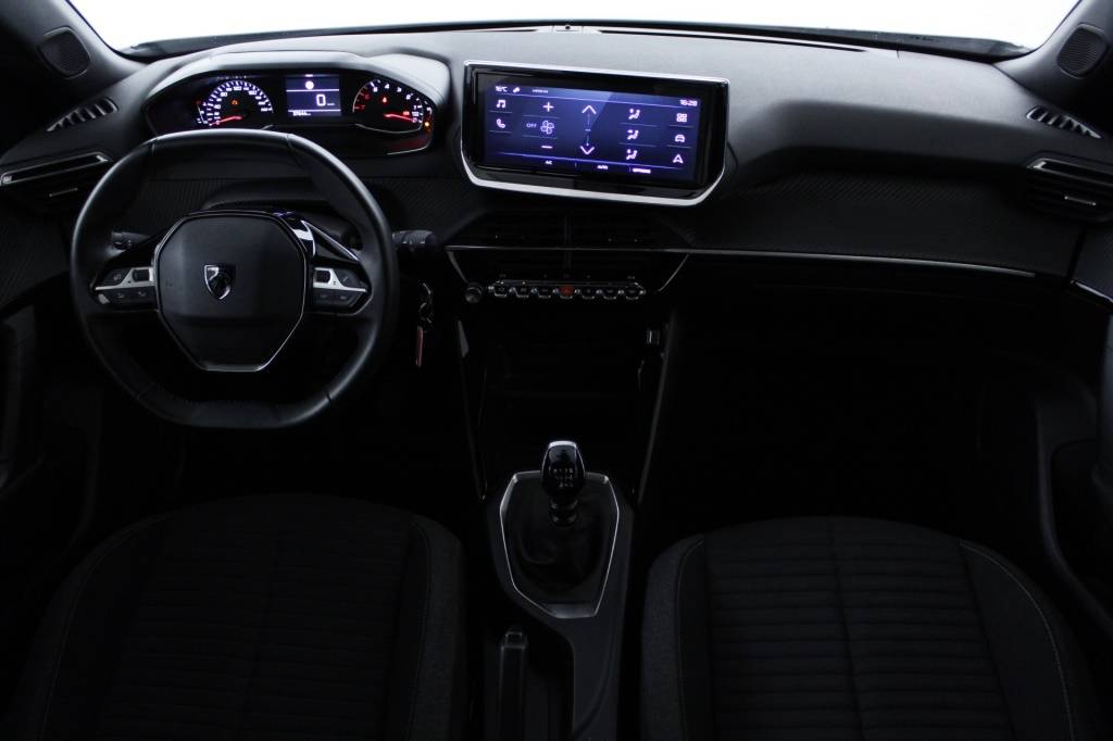 peugeot-2008-2024-gasolina-1199cc