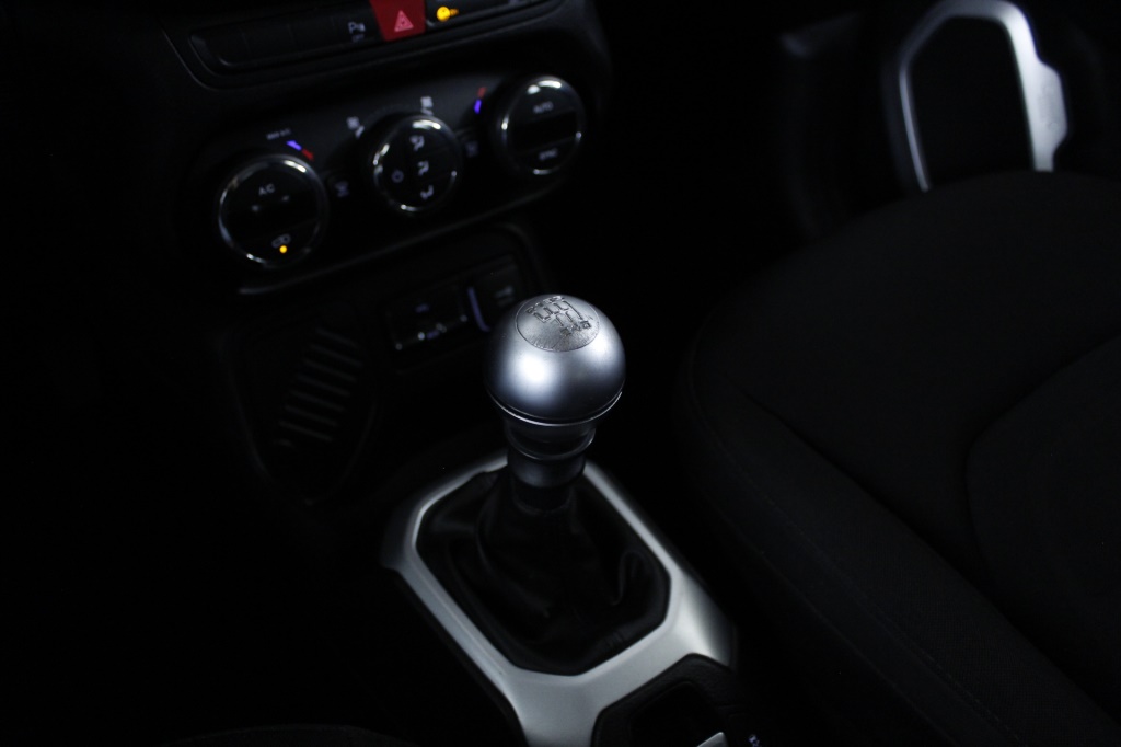 jeep-renegade-2018-diesel-1598cc