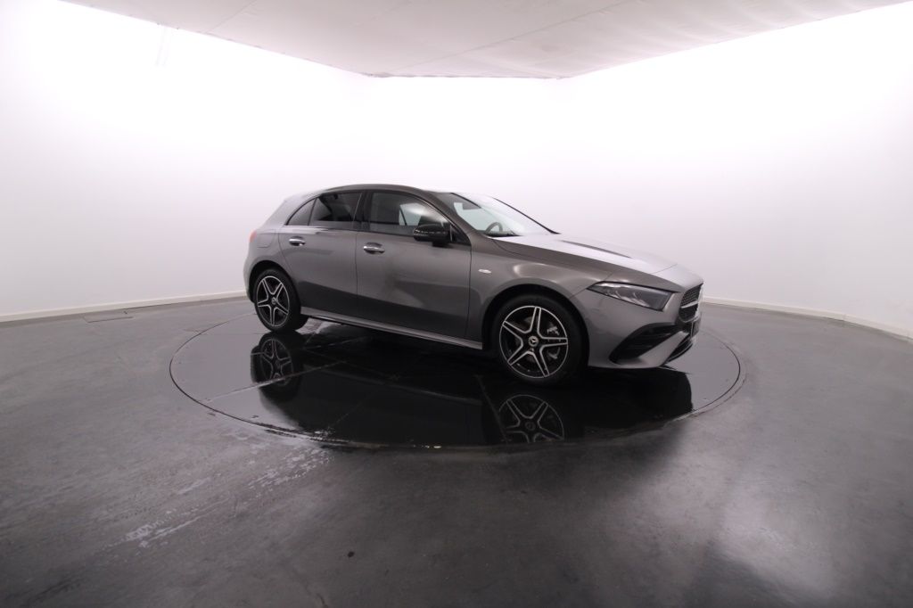 mercedes-benz-classe-a-2025-hibrido-1332cc