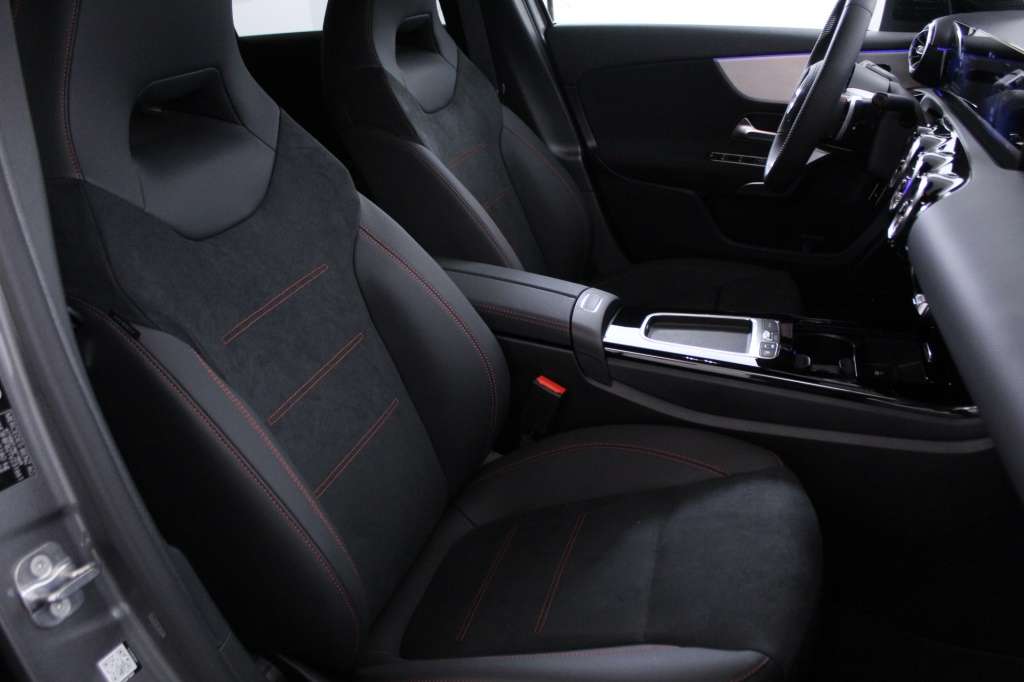 mercedes-benz-classe-a-2025-hibrido-1332cc