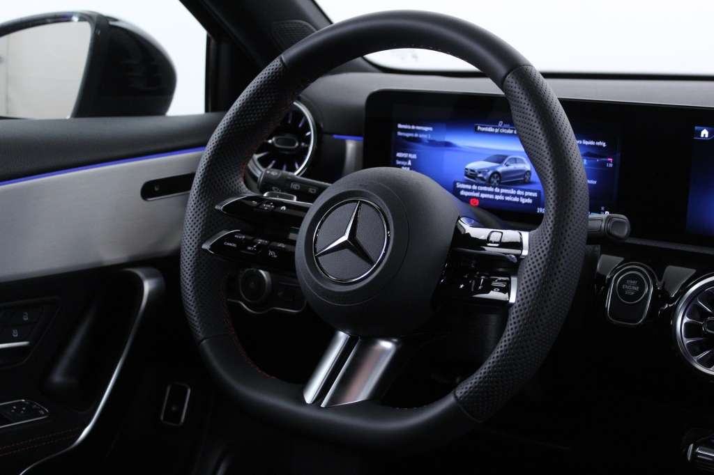 mercedes-benz-classe-a-2025-hibrido-1332cc