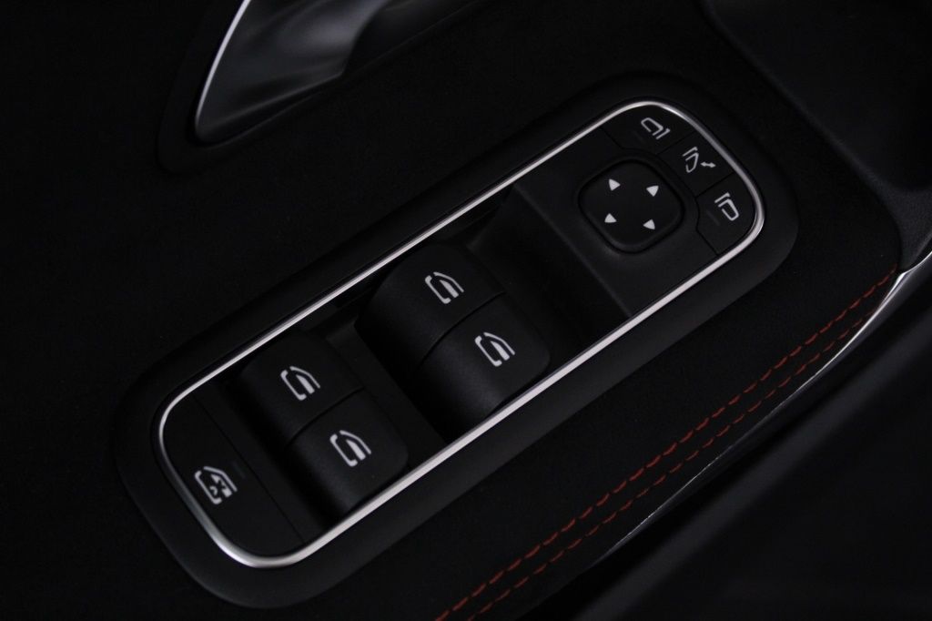 mercedes-benz-classe-a-2025-hibrido-1332cc