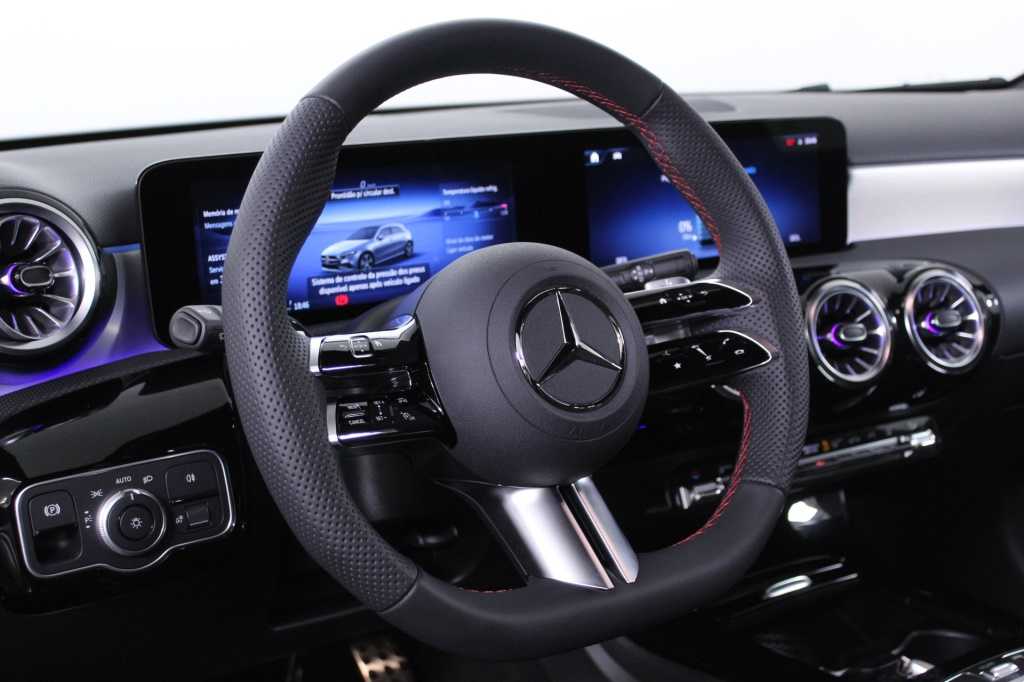 mercedes-benz-classe-a-2025-hibrido-1332cc