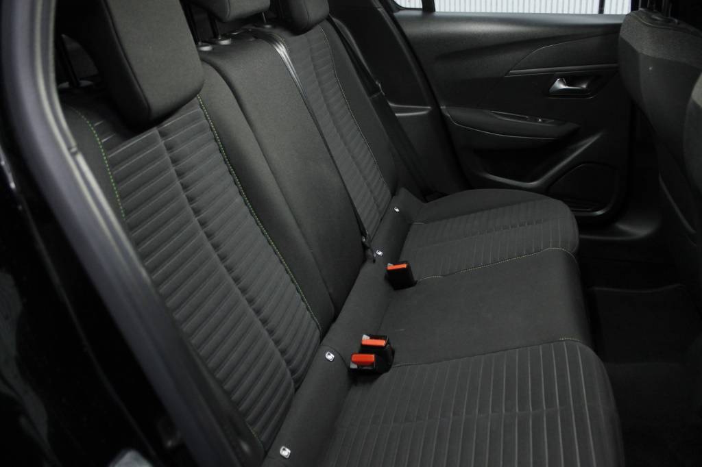peugeot-208-2024-gasolina-1199cc