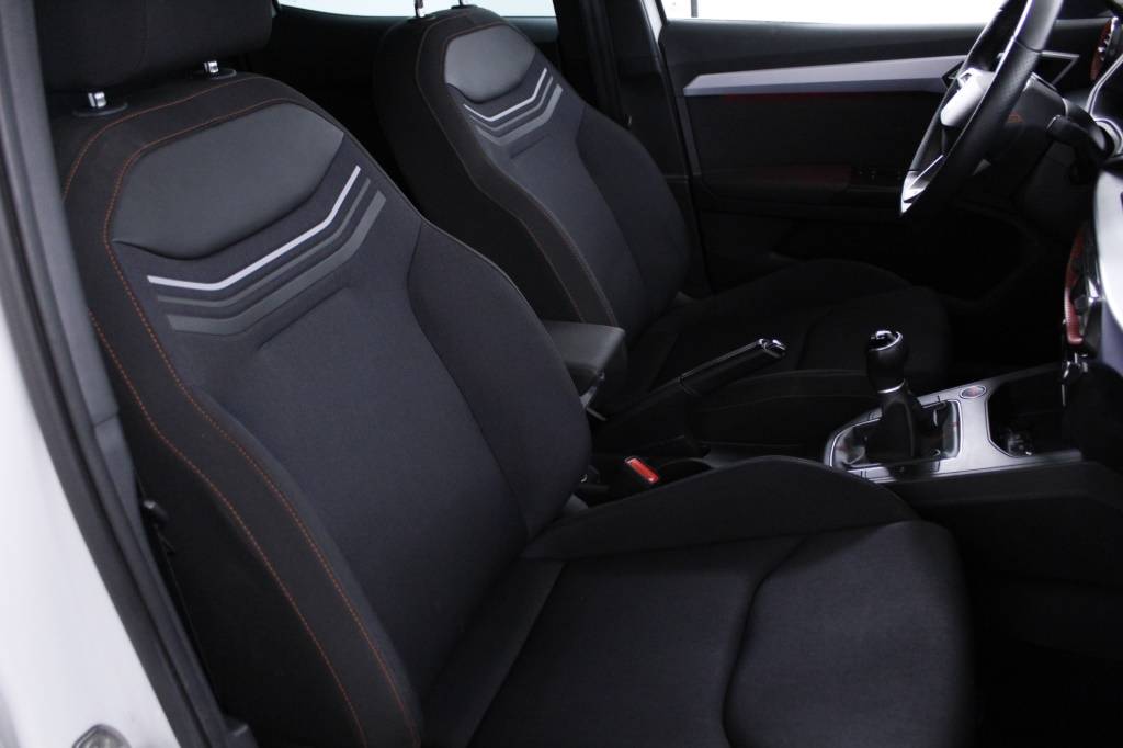 seat-ibiza-2024-gasolina-999cc