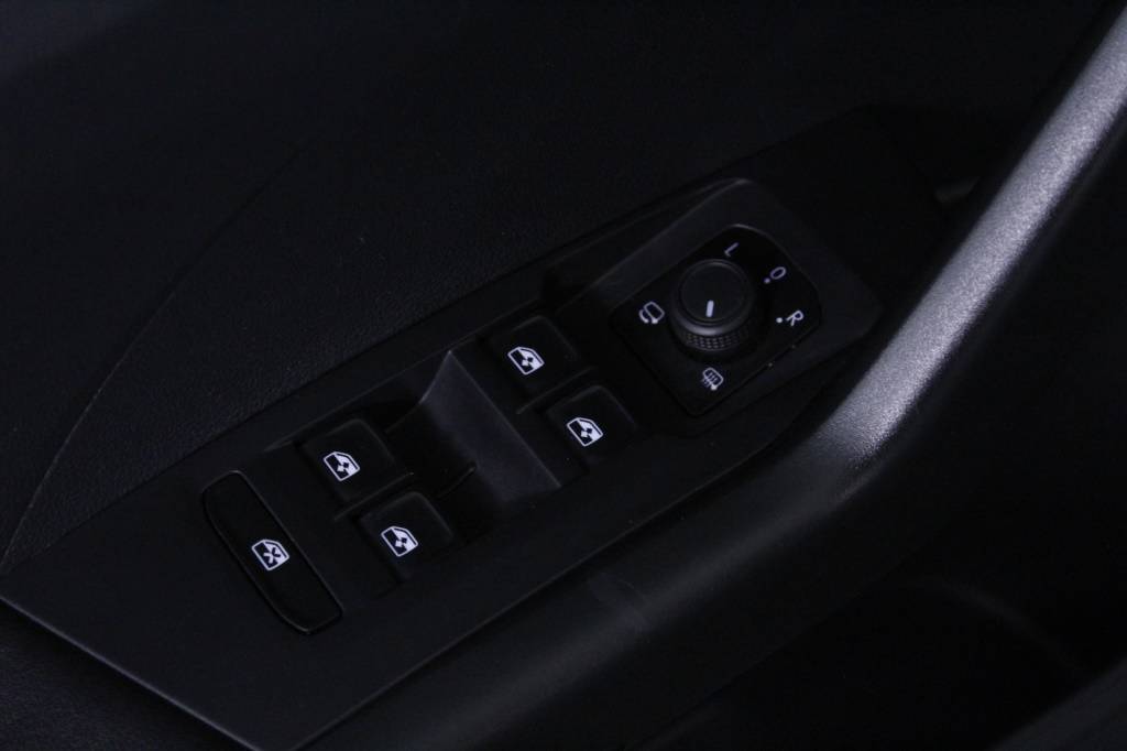 volkswagen-t-cross-2023-gasolina-999cc