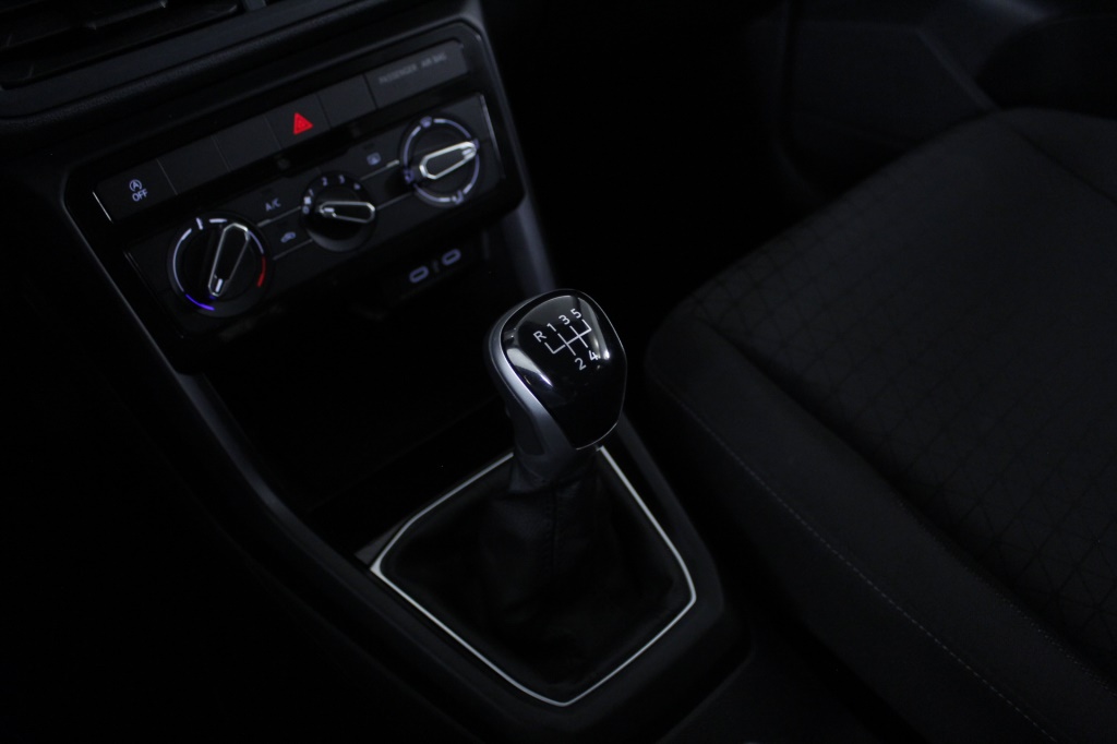 volkswagen-t-cross-2023-gasolina-999cc