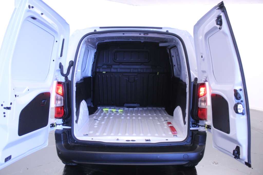 opel-combo-2024-diesel-1499cc