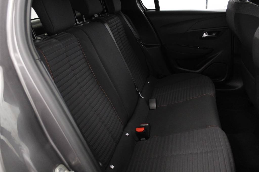 peugeot-208-2022-diesel-1499cc