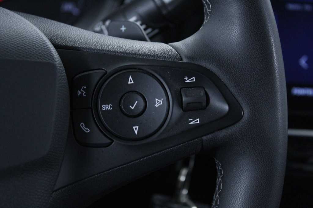 opel-corsa-2024-gasolina-1199cc