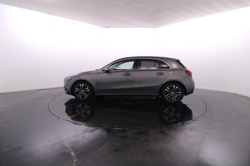 mercedes-benz-classe-a-2024-hibrido-1332cc