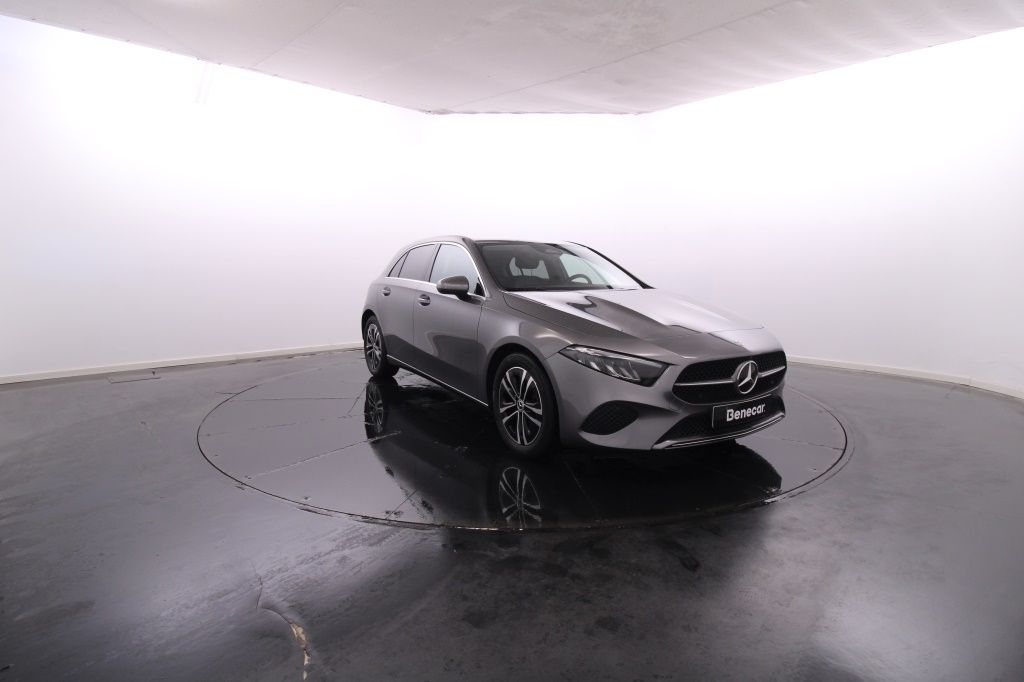 mercedes-benz-classe-a-2024-hibrido-1332cc