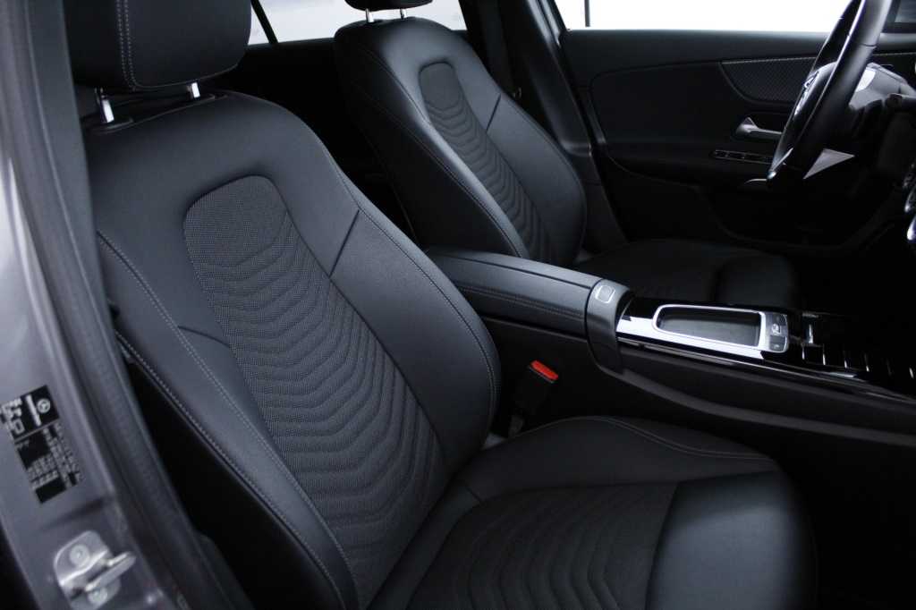 mercedes-benz-classe-a-2024-hibrido-1332cc