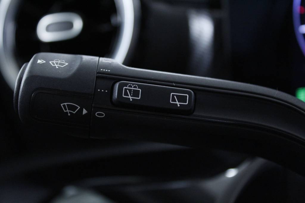 mercedes-benz-classe-a-2024-hibrido-1332cc