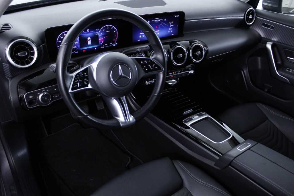 mercedes-benz-classe-a-2024-hibrido-1332cc