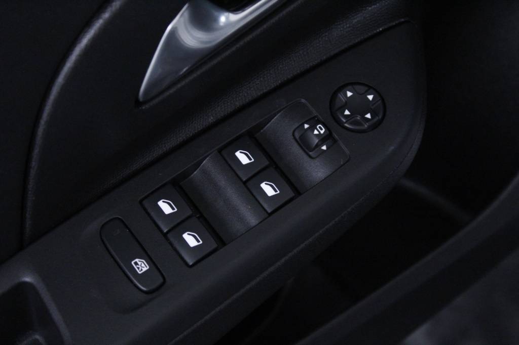 opel-corsa-2025-gasolina-1199cc