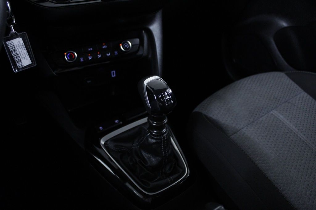 opel-corsa-2025-gasolina-1199cc