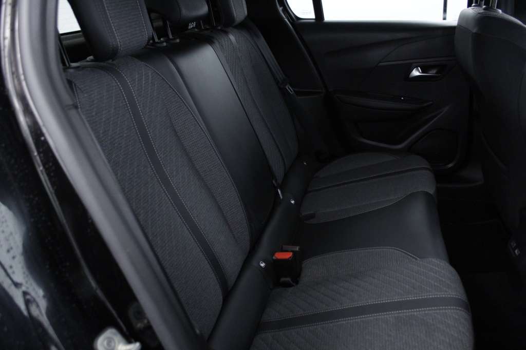 peugeot-208-2025-hibrido-1199cc