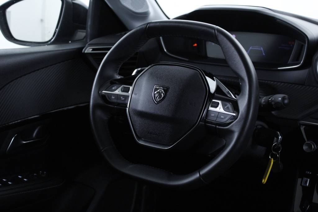peugeot-208-2025-hibrido-1199cc